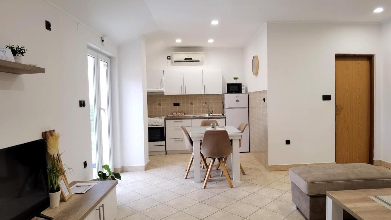 Apartments Njegovan Crikvenica Εξωτερικό φωτογραφία