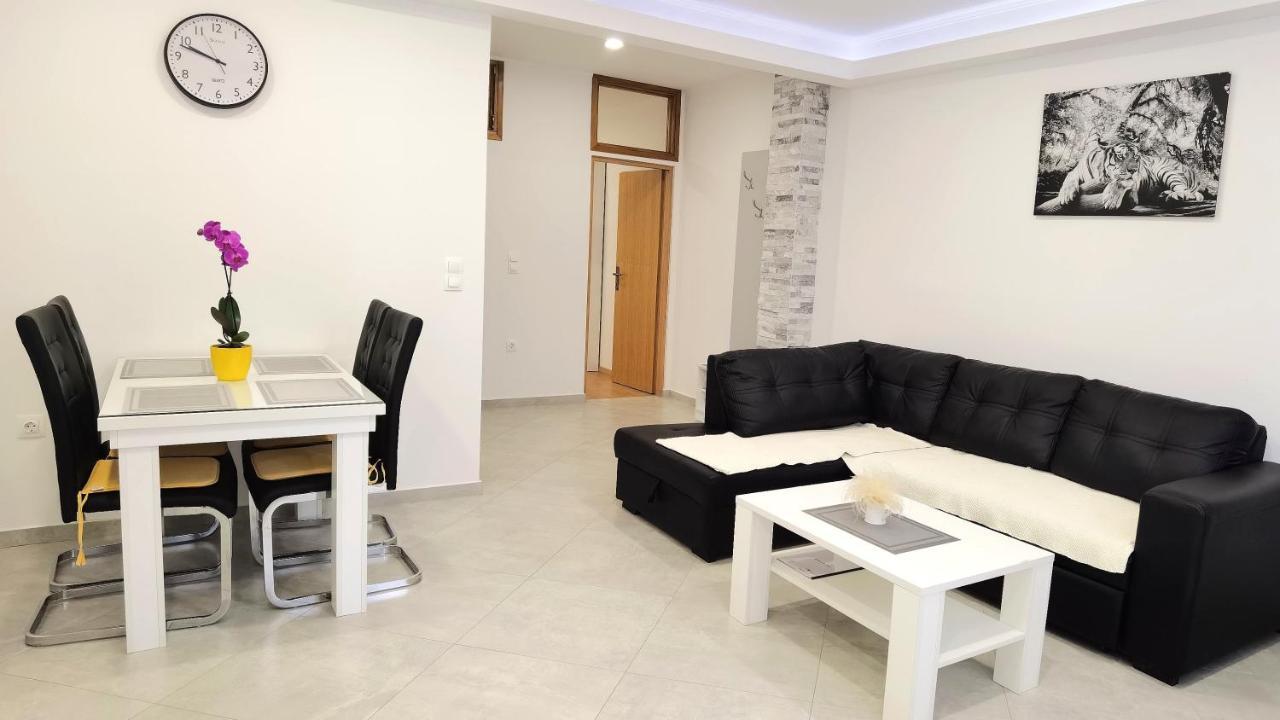 Apartments Njegovan Crikvenica Εξωτερικό φωτογραφία